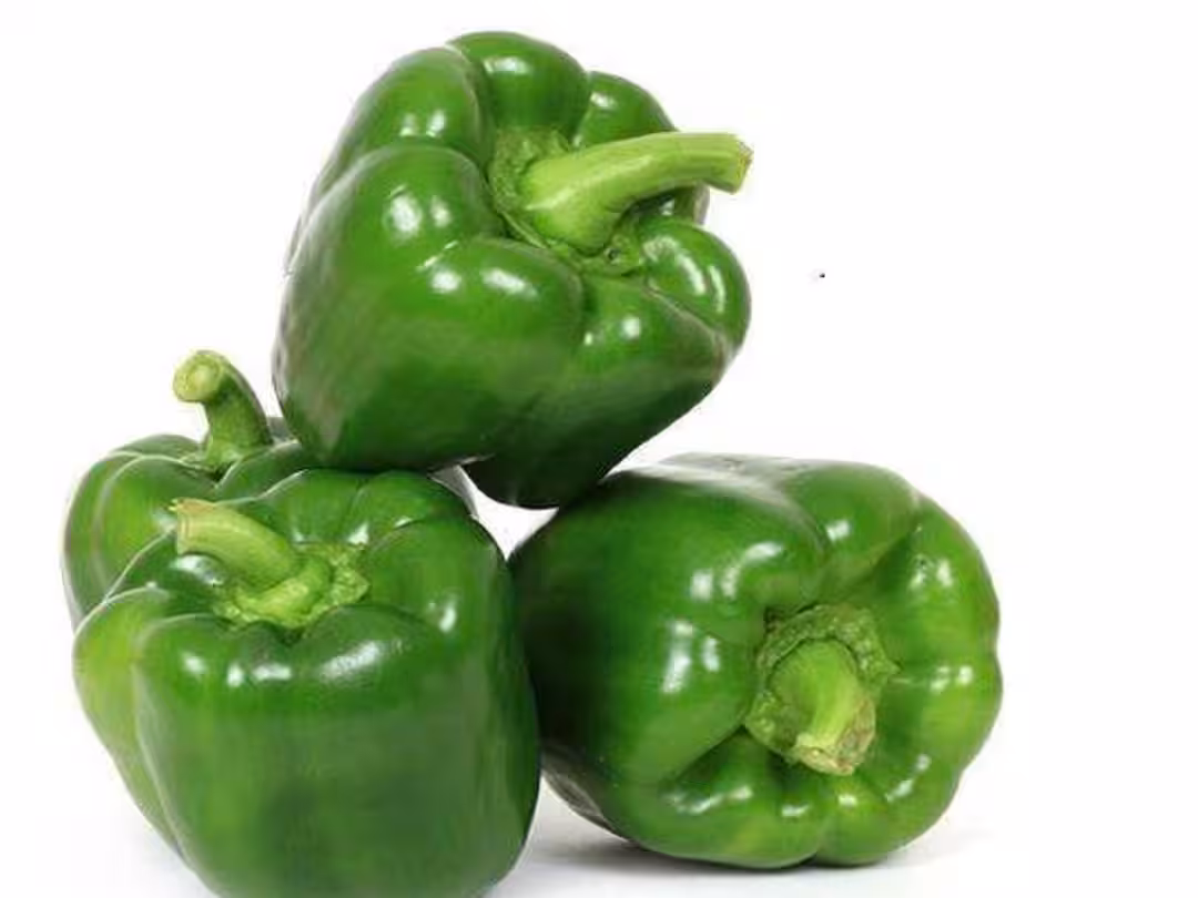 Fresh Green Capsicum (Shimla Mirch)